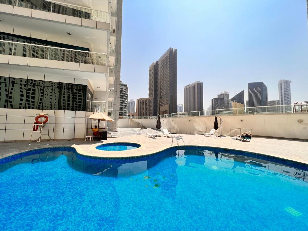 Spacious 1Br With Full Marina View Dubai Buitenkant foto
